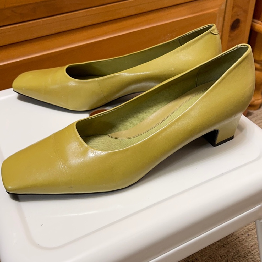 Easy spirit shoes